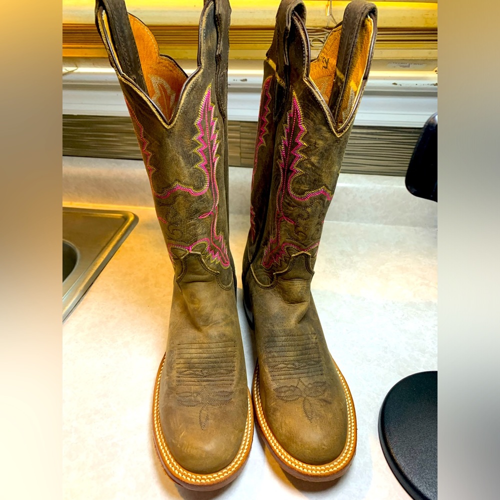 Ladies western just boot.